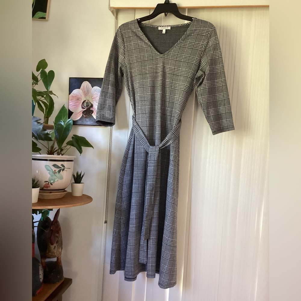 Chaus Dress